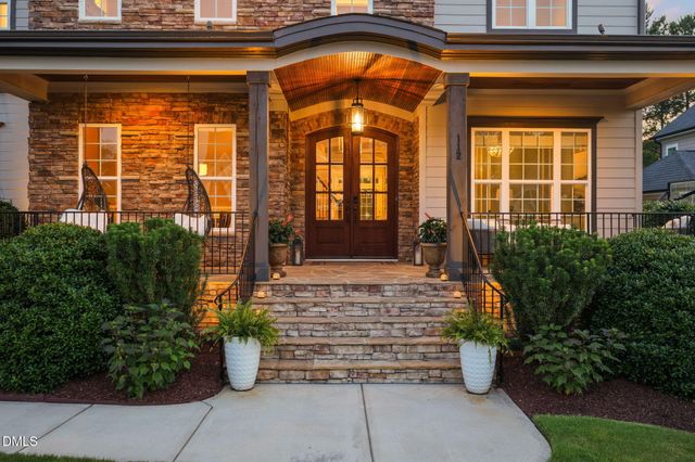 112 Honeyridge Lane, Holly Springs, NC 27540