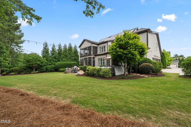 112 Honeyridge Lane, Holly Springs, NC 27540