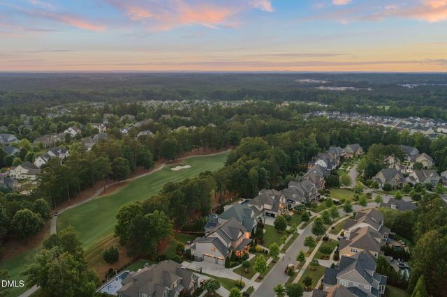 112 Honeyridge Lane, Holly Springs, NC 27540