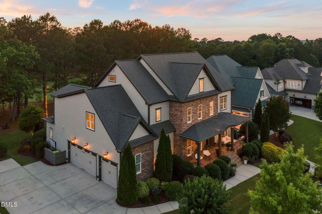 112 Honeyridge Lane, Holly Springs, NC 27540
