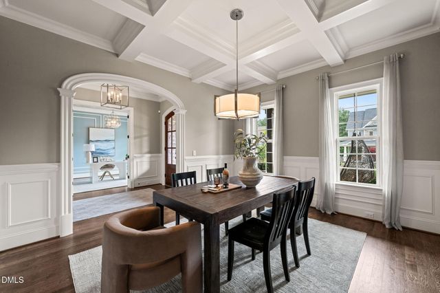 112 Honeyridge Lane, Holly Springs, NC 27540