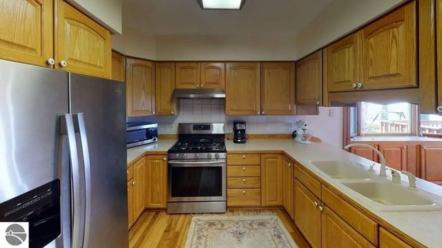 7969 E Cedar Lake Drive, Greenbush, MI 48738