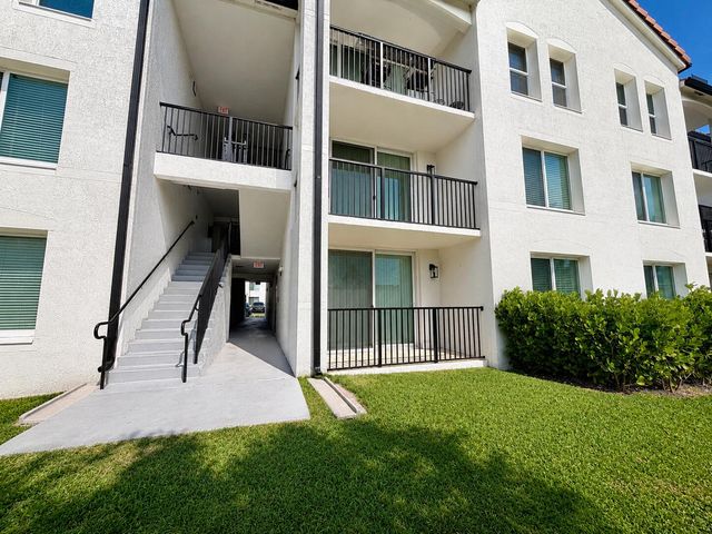 106 VILLA Circle 106, Boynton Beach, FL 33435