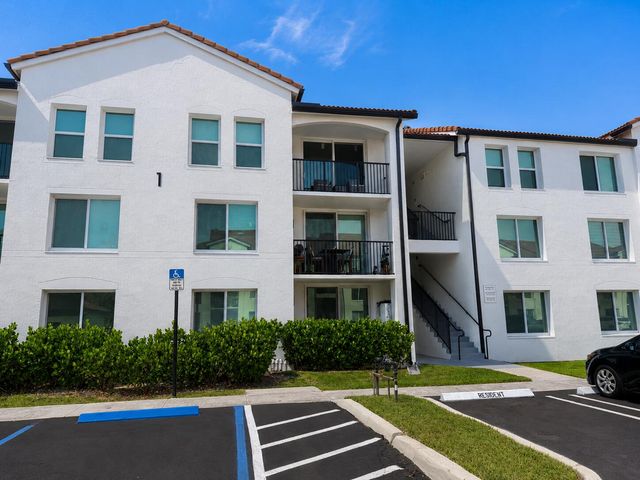106 VILLA Circle 106, Boynton Beach, FL 33435