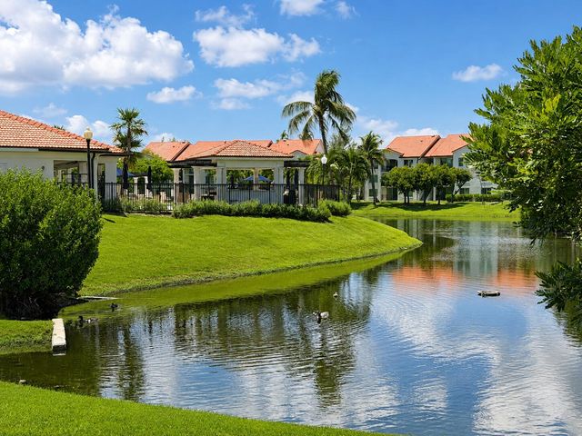 106 VILLA Circle 106, Boynton Beach, FL 33435