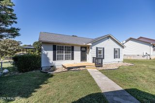 285 Vernie Lee Rd, Friendsville, TN 37737