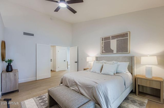 10580 E San Salvador Drive, Scottsdale, AZ 85258