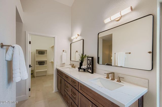 10580 E San Salvador Drive, Scottsdale, AZ 85258