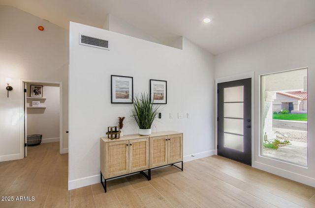 10580 E San Salvador Drive, Scottsdale, AZ 85258