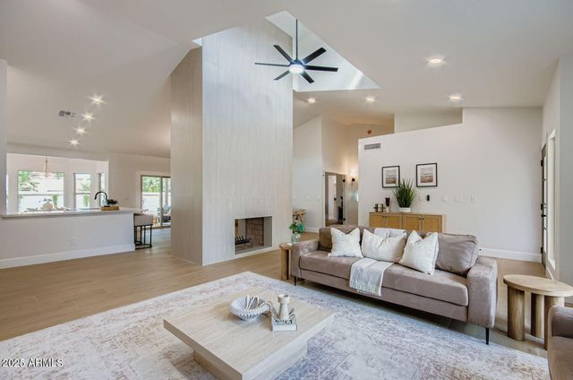 10580 E San Salvador Drive, Scottsdale, AZ 85258