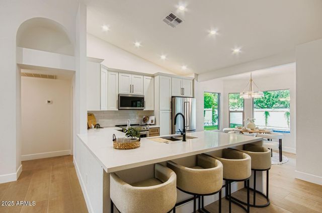 10580 E San Salvador Drive, Scottsdale, AZ 85258