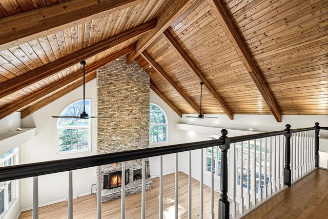 W277N3016 Rocky Point ROAD, Pewaukee, WI 53072