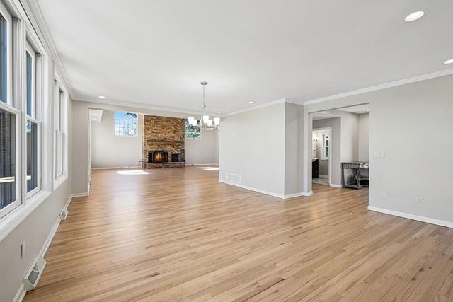 W277N3016 Rocky Point ROAD, Pewaukee, WI 53072