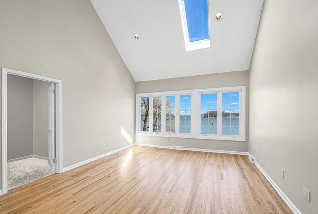 W277N3016 Rocky Point ROAD, Pewaukee, WI 53072