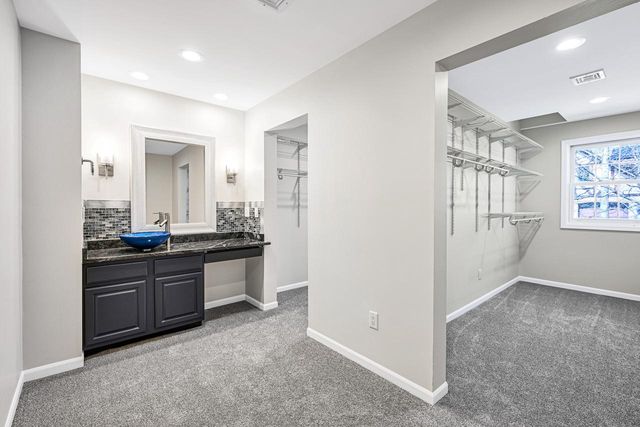 W277N3016 Rocky Point ROAD, Pewaukee, WI 53072