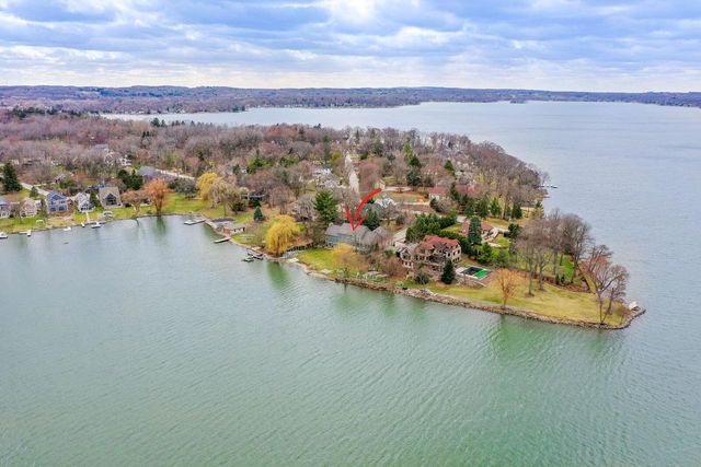 W277N3016 Rocky Point ROAD, Pewaukee, WI 53072