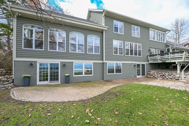 W277N3016 Rocky Point ROAD, Pewaukee, WI 53072