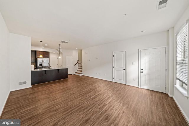 6408 WALCOTT LN, Frederick, MD 21703