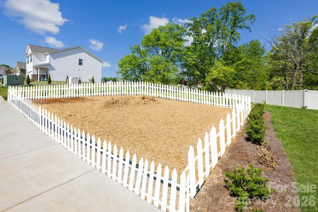 2741 Blue Sky Meadows Drive, Monroe, NC 28110
