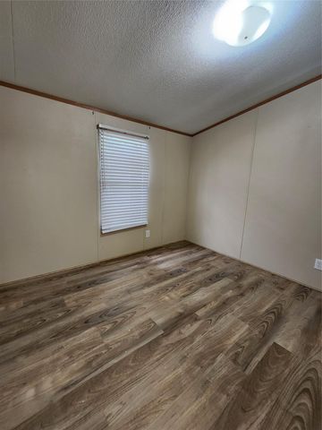 502 Magnusson Ave, Palacios, TX 77465