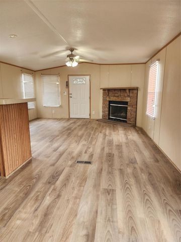 502 Magnusson Ave, Palacios, TX 77465