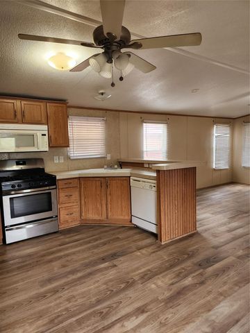502 Magnusson Ave, Palacios, TX 77465
