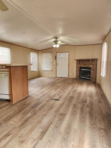 502 Magnusson Ave, Palacios, TX 77465