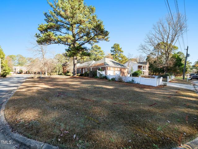 811 Baker Street, Smithfield, NC 27577