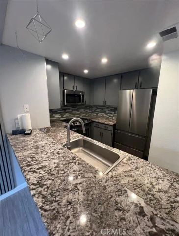 1940 Heywood, Simi Valley, CA 93065