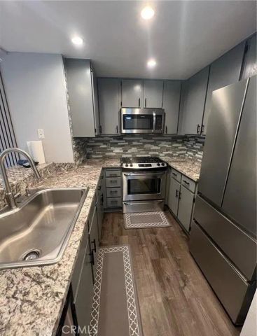 1940 Heywood, Simi Valley, CA 93065