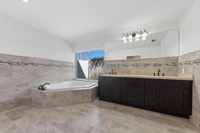 4755 Loquat Circle, Boynton Beach, FL 33436