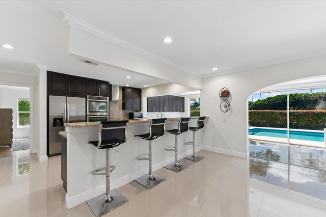 4755 Loquat Circle, Boynton Beach, FL 33436