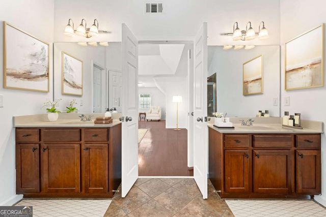 208 Sawtooth Court, Canton, GA 30114