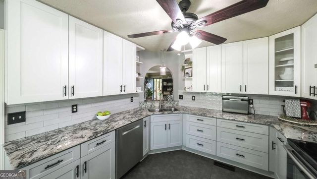 9001 E Carroll Road, Winston, GA 30187