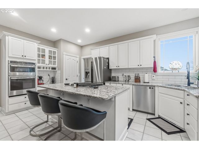 13070 Sw WOODSHIRE Ln, Tigard, OR 97223