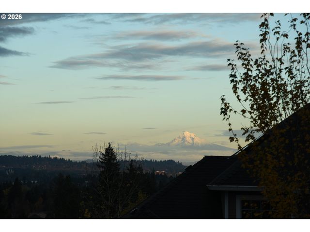 13070 Sw WOODSHIRE Ln, Tigard, OR 97223