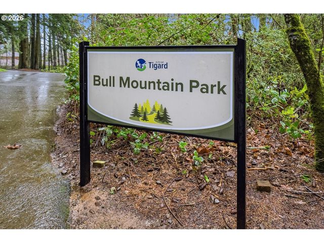 13070 Sw WOODSHIRE Ln, Tigard, OR 97223