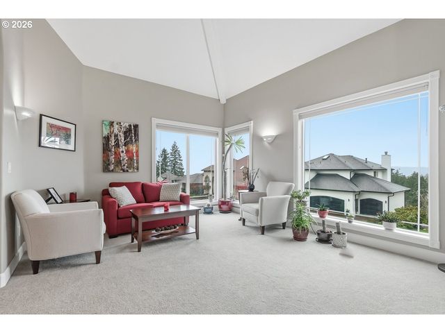 13070 Sw WOODSHIRE Ln, Tigard, OR 97223