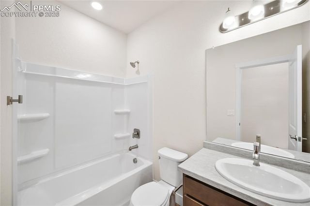 11864 Lost Peak Lane, Colorado Springs, CO 80925