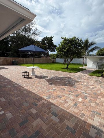 5612 S 36th Street, Greenacres, FL 33463