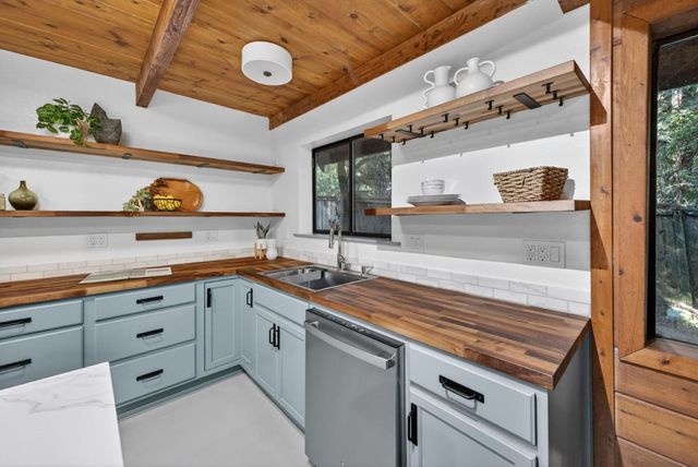 15194 Big Basin Way, Boulder Creek, CA 95006