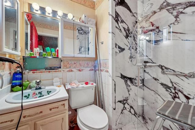 5014 Scranton Court, Denver, CO 80239