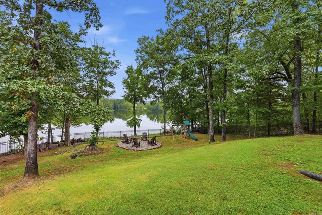 5800 Brush Creek Loop, Conway, AR 72034