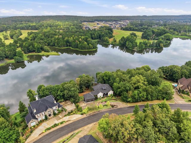 5800 Brush Creek Loop, Conway, AR 72034