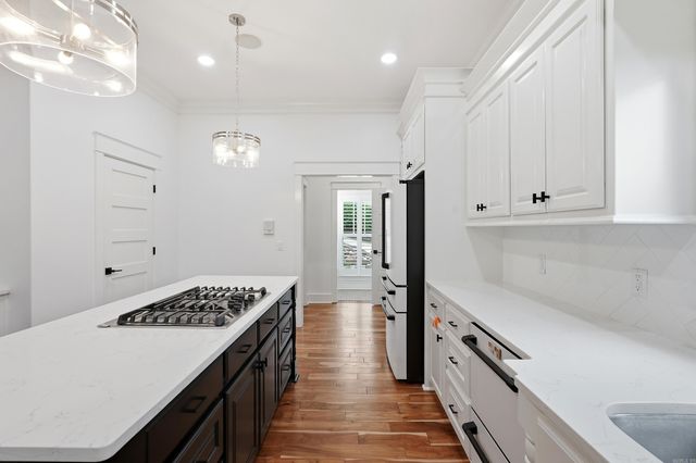 5800 Brush Creek Loop, Conway, AR 72034