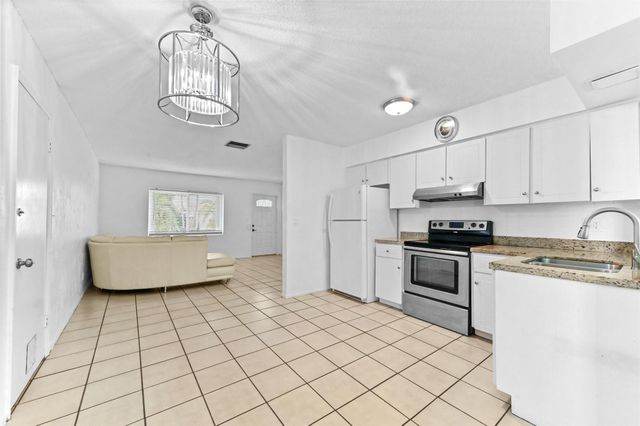 7000 NW 95th Terrace, Tamarac, FL 33321