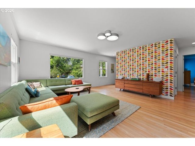 2852 Nw Upshur St, Portland, OR 97210