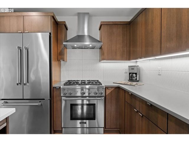 2852 Nw Upshur St, Portland, OR 97210