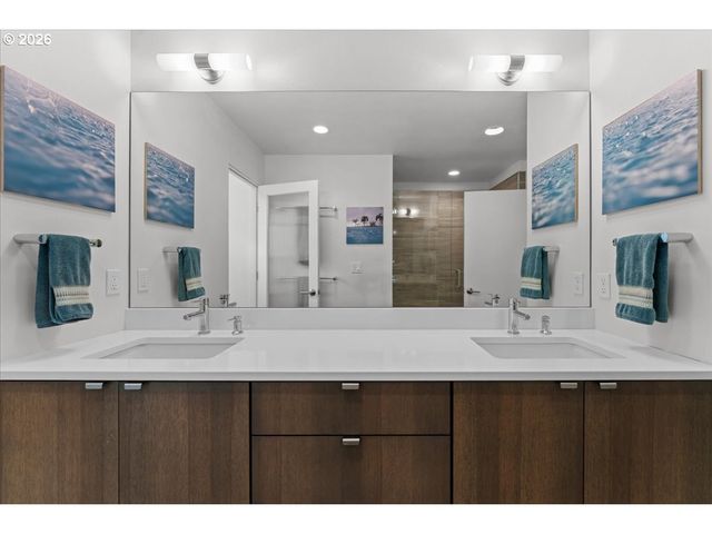 2852 Nw Upshur St, Portland, OR 97210