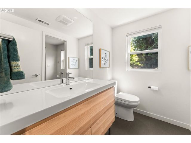 2852 Nw Upshur St, Portland, OR 97210